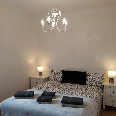 2 Bedroom City Center Apartment Kattowitz Exterior foto